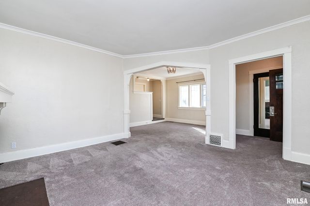 1622 W CALLENDER Street, Peoria, IL 61606