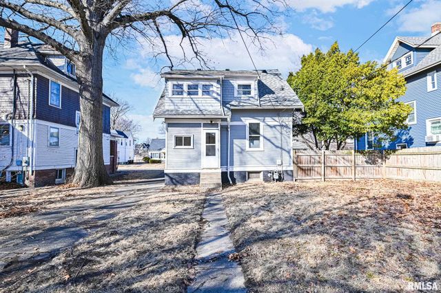 1622 W CALLENDER Street, Peoria, IL 61606