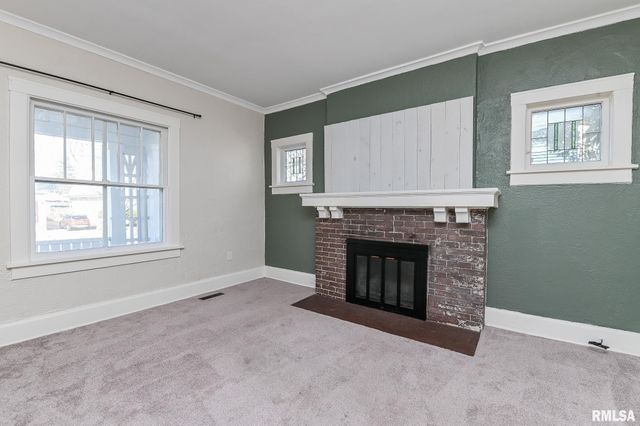 1622 W CALLENDER Street, Peoria, IL 61606