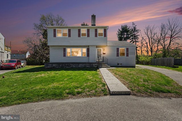 1701 HARMON RD, Conshohocken, PA 19428