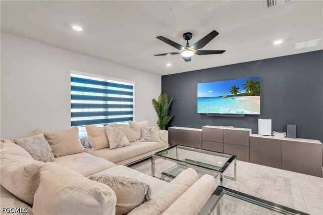 10839 MARLBERRY WAY, North Fort Myers, FL 33917