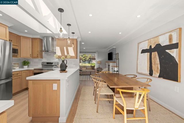 1152 Fairlawn Ct 3, Walnut Creek, CA 94595