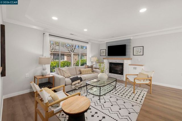 1152 Fairlawn Ct 3, Walnut Creek, CA 94595