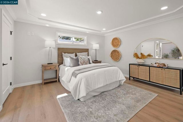 1152 Fairlawn Ct 3, Walnut Creek, CA 94595