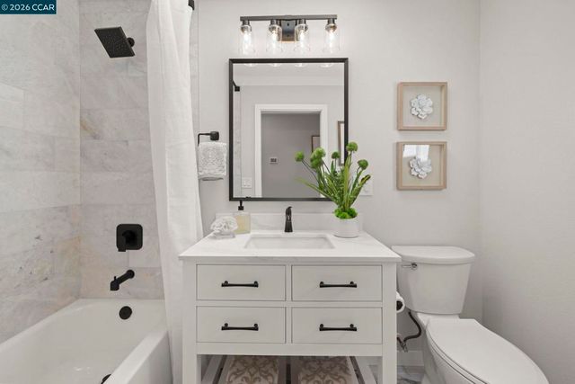 1152 Fairlawn Ct 3, Walnut Creek, CA 94595