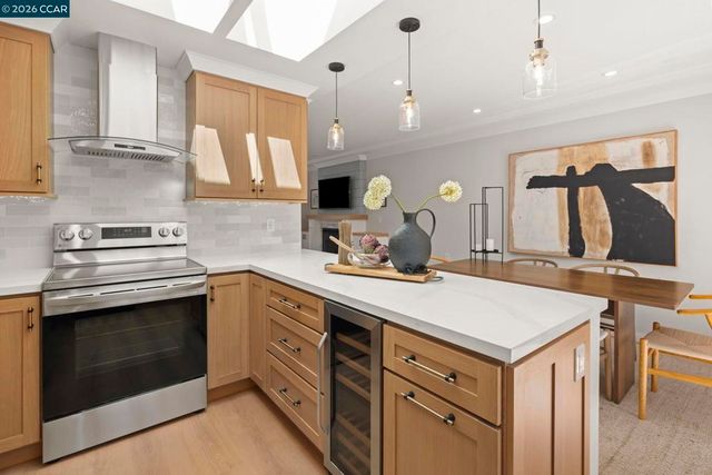 1152 Fairlawn Ct 3, Walnut Creek, CA 94595