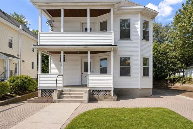 152 Spruce St 1, Watertown, MA 02472
