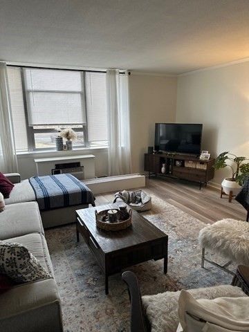 20 Hammond Pond Pkwy 208, Newton, MA 02467
