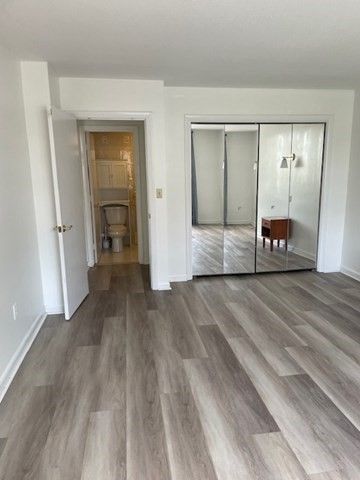 20 Hammond Pond Pkwy 208, Newton, MA 02467
