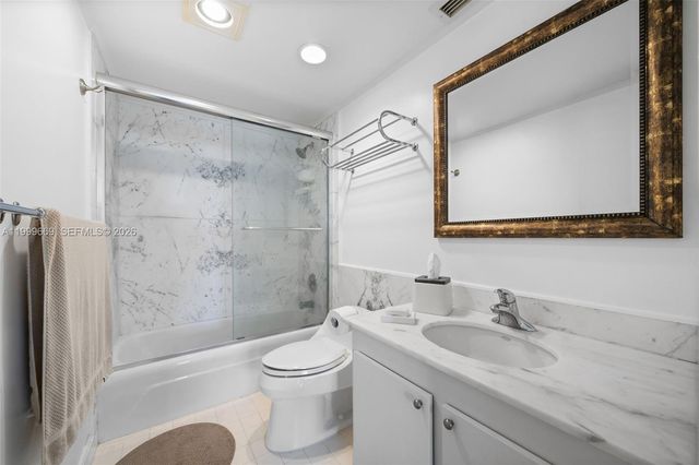 177 Ocean Lane Dr 703, Key Biscayne, FL 33149