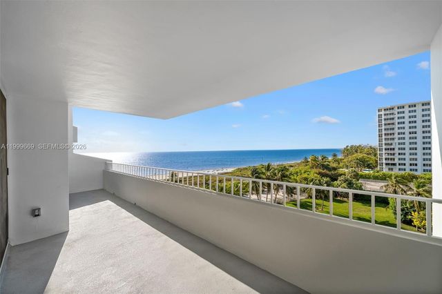 177 Ocean Lane Dr 703, Key Biscayne, FL 33149