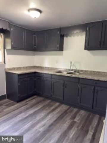 130 WHITE OAK RD, White Post, VA 22663