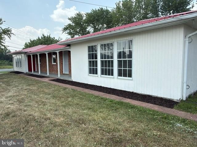 130 WHITE OAK RD, White Post, VA 22663