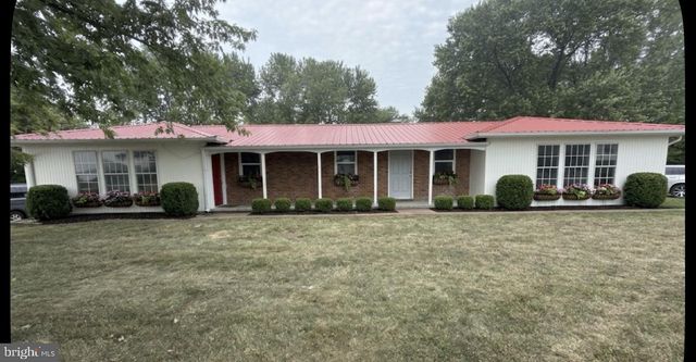 130 WHITE OAK RD, White Post, VA 22663
