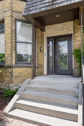 2700 Pillsbury Avenue S, Minneapolis, MN 55408