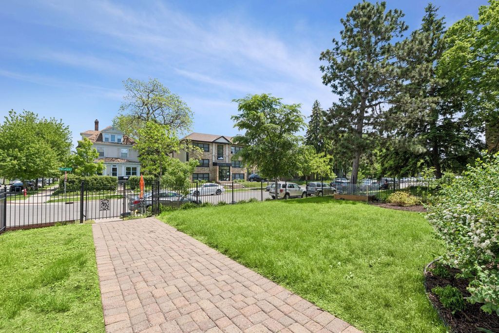 2700 Pillsbury Avenue S, Minneapolis, MN 55408 — photo 2