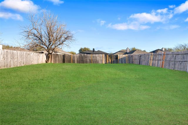 749 Nelson Place, Fort Worth, TX 76028