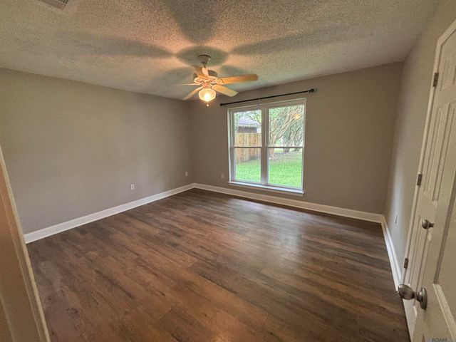7321 Board Dr, Baton Rouge, LA 70817