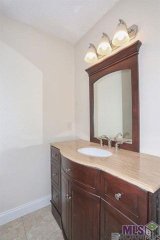 7321 Board Dr, Baton Rouge, LA 70817