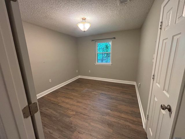 7321 Board Dr, Baton Rouge, LA 70817