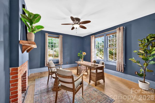 11 Cullowhee Street, Asheville, NC 28801