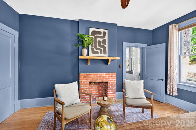 11 Cullowhee Street, Asheville, NC 28801