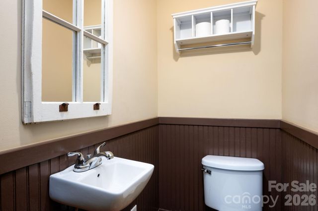 11 Cullowhee Street, Asheville, NC 28801