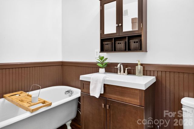11 Cullowhee Street, Asheville, NC 28801