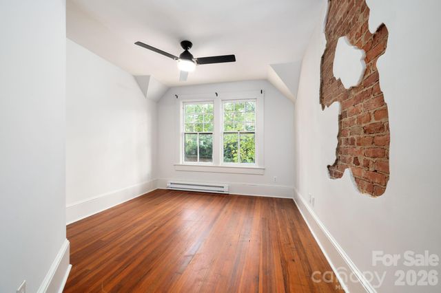 11 Cullowhee Street, Asheville, NC 28801