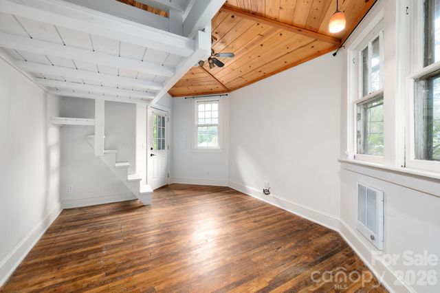 11 Cullowhee Street, Asheville, NC 28801
