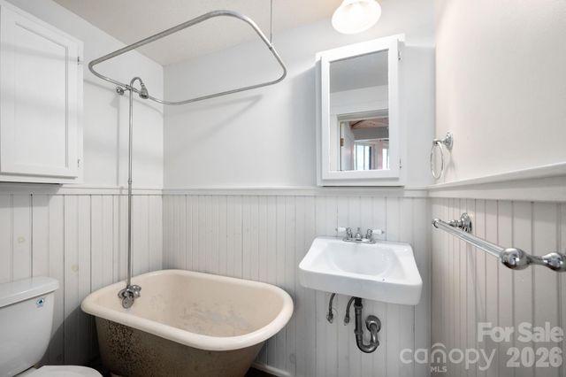 11 Cullowhee Street, Asheville, NC 28801
