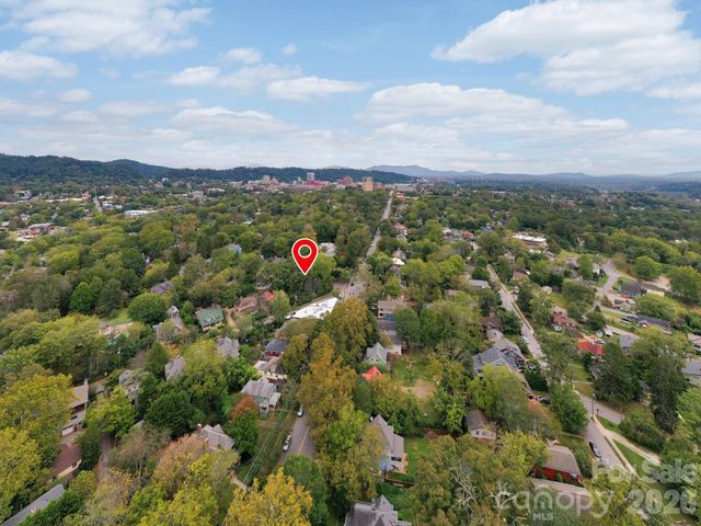 11 Cullowhee Street, Asheville, NC 28801