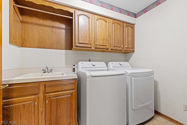 6962 Mapleridge Circle NW, Canton, OH 44718