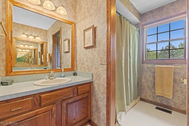 6962 Mapleridge Circle NW, Canton, OH 44718