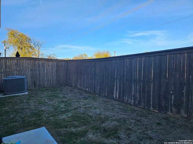 4955 Usaa Blvd Unit 21, San Antonio, TX 78240