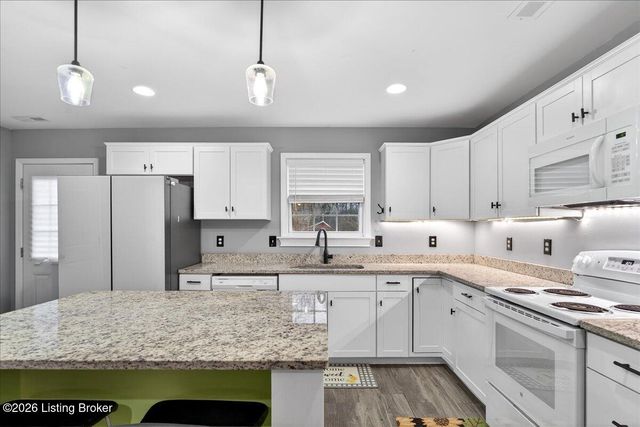 31 Wallace Ave, Shelbyville, KY 40065