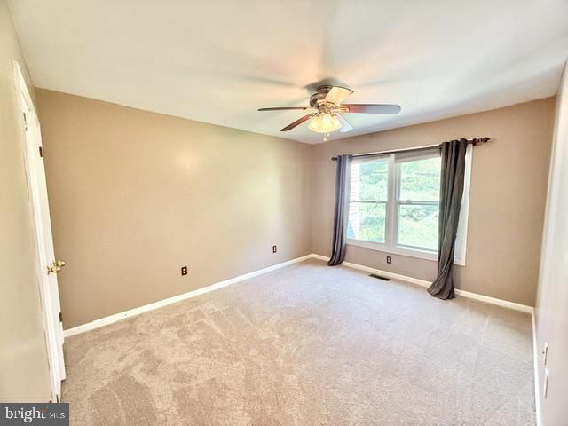 16 MARTIN CT, Newtown, PA 18940
