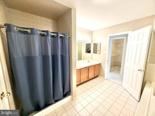 16 MARTIN CT, Newtown, PA 18940