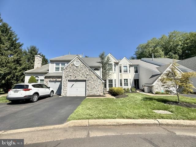 16 MARTIN CT, Newtown, PA 18940