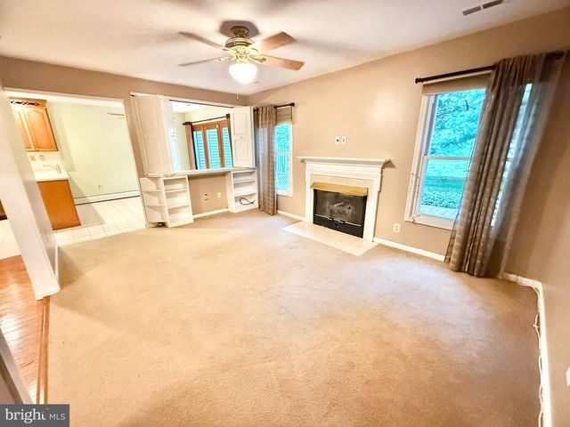 16 MARTIN CT, Newtown, PA 18940