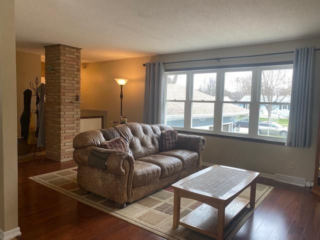 1413 21st Street S, Fargo, ND 58103