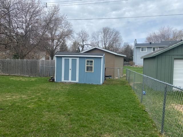 1413 21st Street S, Fargo, ND 58103
