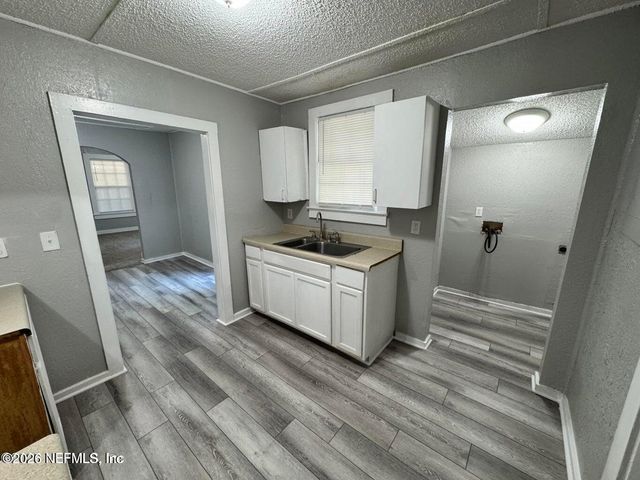 540 E 56TH Street, Jacksonville, FL 32208