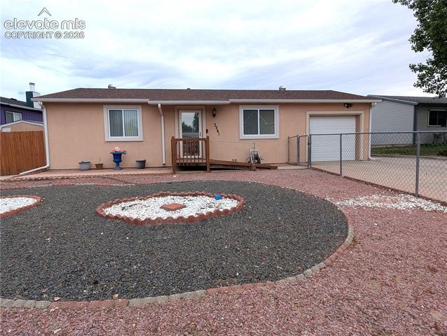 3241 Foxridge Drive, Colorado Springs, CO 80916