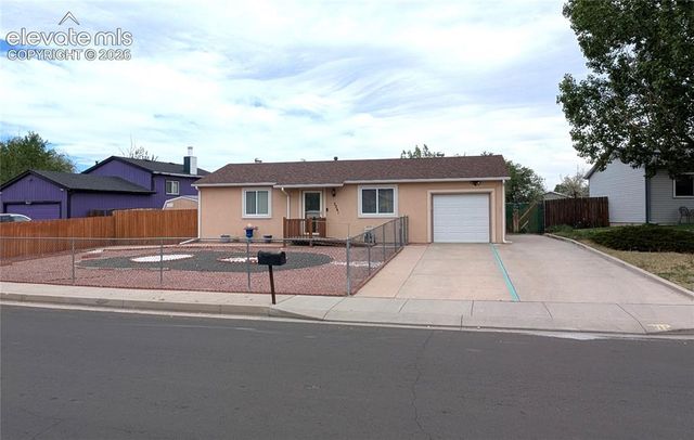 3241 Foxridge Drive, Colorado Springs, CO 80916
