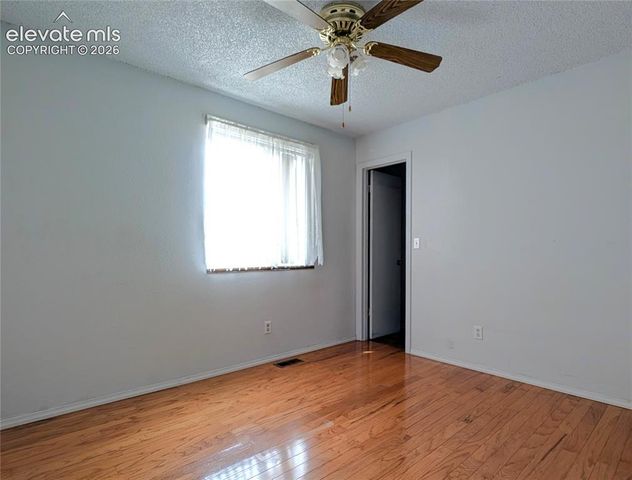 3241 Foxridge Drive, Colorado Springs, CO 80916