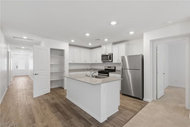 6808 Warthog Avenue, Las Vegas, NV 89156