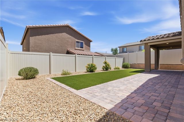 6808 Warthog Avenue, Las Vegas, NV 89156
