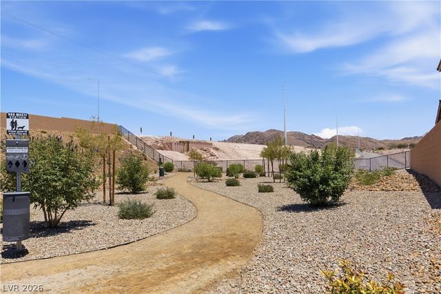 6808 Warthog Avenue, Las Vegas, NV 89156