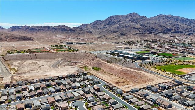 6808 Warthog Avenue, Las Vegas, NV 89156